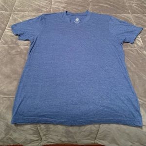 Men’s Beverly Hills Polo Club V Neck Shirt